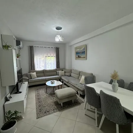 Apartment Modern For Rent In Tirana